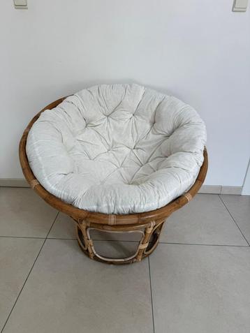 Rotan papasan stoel beschikbaar voor biedingen
