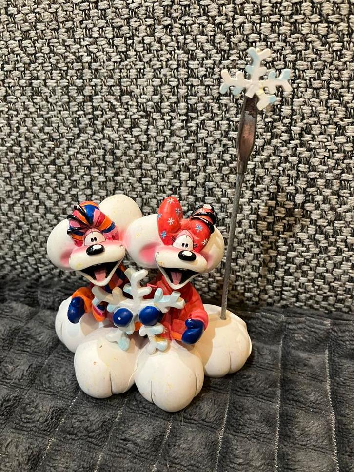 Beeldje 7,5 cm diddl en diddlina in de sneeuw met fotoclip, Verzamelen, Diddl, Gebruikt, Diddl, Ophalen of Verzenden