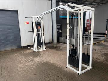 Technogym 4 Stack cable cross custom made  beschikbaar voor biedingen