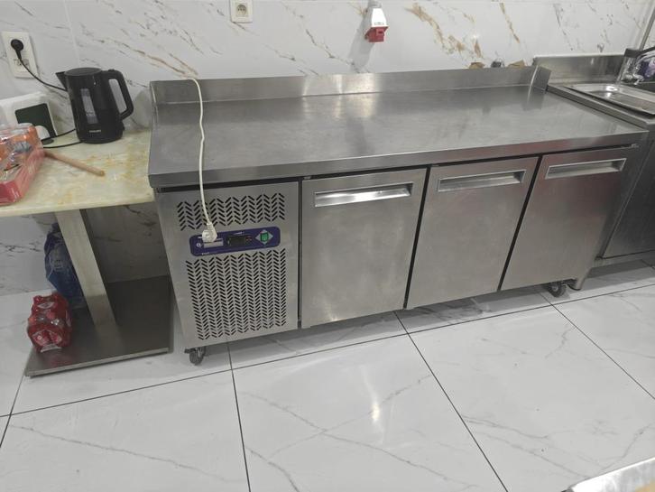 Diamond Profi Line MR3/R2-BA koelwerkbank met spatrand, Zakelijke goederen, Horeca | Keukenapparatuur, Ophalen of Verzenden