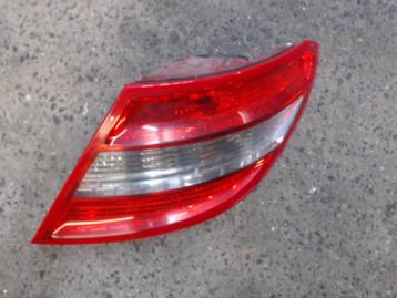 Feu arrière droit Mercedes C204 2007-2010 LP/14810  beschikbaar voor biedingen