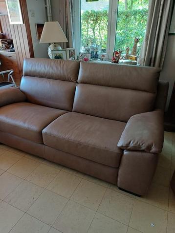 3 zit vast ( 2 kussens) zetel beschikbaar voor biedingen