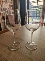 2 glazen met opschrift Mrs & Mrs, Ophalen of Verzenden, Zo goed als nieuw