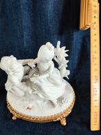 Capodimonte statue jeune homme et jeune fille, deux amoureux, Enlèvement