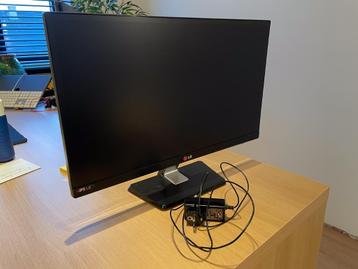 LG monitor 23 inch beschikbaar voor biedingen