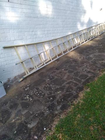 ladder in totaal 10 meter beschikbaar voor biedingen