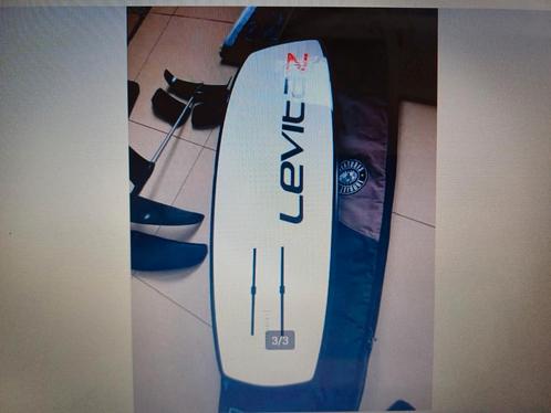 Levitaz Exo kitefolieplank in perfecte staat 2x geserveerd, Watersport en Boten, Kitesurfen, Zo goed als nieuw, Overige typen