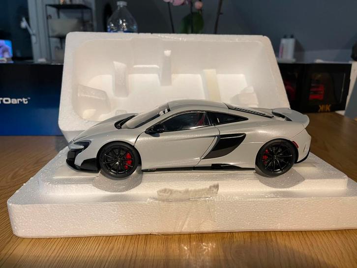 McLaren 675LT, Hobby en Vrije tijd, Modelauto's | 1:18, Nieuw, Autoart, Ophalen