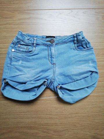 Toffe jeansshort van Twin-set m140 10j beschikbaar voor biedingen