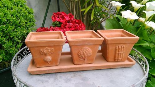 3 bloempotten terracotta kruidenpot met onderschaal getekend, Jardin & Terrasse, Pots de fleurs, Comme neuf, Terracotta, Intérieur