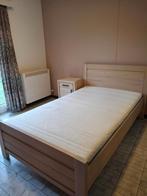 Eiken bed (twijfelaar) + nachtkastje, Huis en Inrichting, Slaapkamer | Bedden, Ophalen, Overige kleuren, Zo goed als nieuw, Twijfelaar