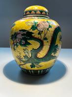 antiek CHINESE pot cover yellow ground vase fam. jaune draak, Antiek en Kunst, Ophalen