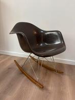 Charles Eames Rocking arm Chair Vitra, Huis en Inrichting, Stoelen, Ophalen, Kunststof, Vintage design, Bruin
