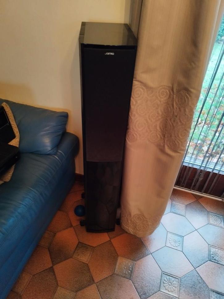 Une paire d'enceintes Jamo S 606, TV, Hi-fi & Vidéo, Enceintes, Comme neuf, Haut-parleurs Frontaux, Arrière ou Stéréo, 120 watts ou plus