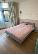 Grijs bed IKEA  160x200, Huis en Inrichting, Slaapkamer | Complete slaapkamers, Ophalen, Zo goed als nieuw, Tweepersoons