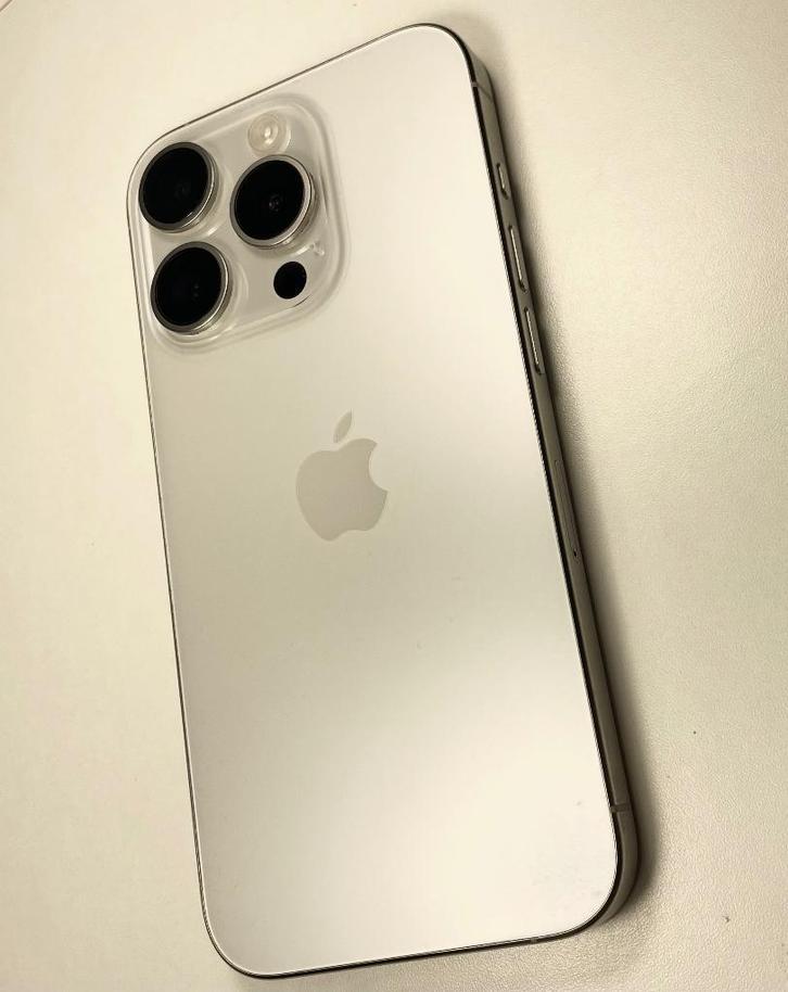 iPhone 15 pro -128 Go, Divers, Divers Autre, Comme neuf, Envoi