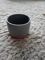 Grijze bloempot, Tuin en Terras, Bloempotten, Ophalen