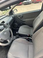 Opel Corsa 1.2 essence Bj 2002 93500 km ! ! !, Autos, Argent ou Gris, Achat, Entreprise, Boîte manuelle