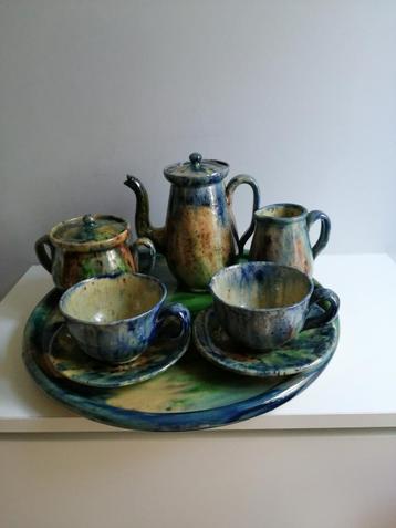 Thee- koffieservies in Vlaams aardewerk beschikbaar voor biedingen