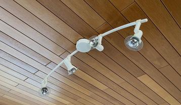 Plafondlamp met 4 richtbare spots beschikbaar voor biedingen