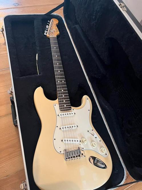 Vintage 1989 USA Fender Stratocaster, Musique & Instruments, Instruments à corde | Guitares | Électriques, Utilisé, Fender, Enlèvement ou Envoi