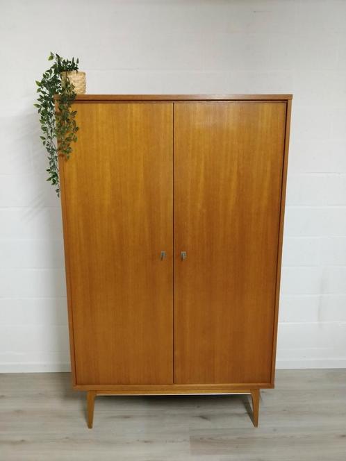 Vintage midcentury kleerkast | retro kast teak, Huis en Inrichting, Kasten | Kleerkasten, Ophalen