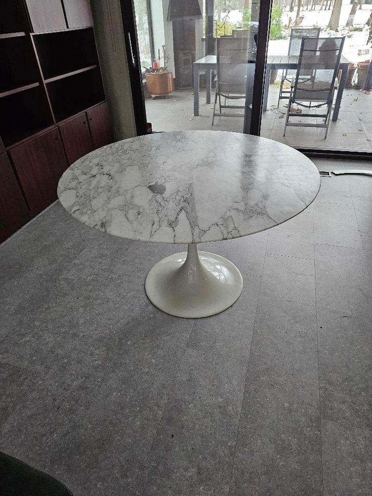 EERO SARINEN TULIP EETTAFEL MARMER  120cm, Huis en Inrichting, Tafels | Eettafels, Rond, Ophalen
