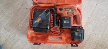 Split klopboormachine op batterijen  beschikbaar voor biedingen