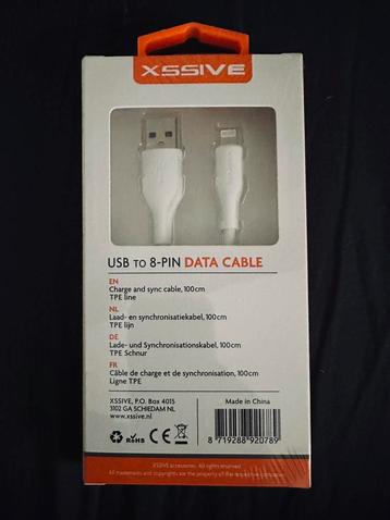 Xssive laad- en synchronisatiekabel 100cm + USB reislader beschikbaar voor biedingen