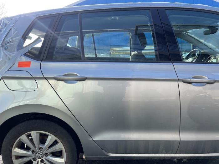 Portière 4portes arrière droite d'un Volkswagen Golf Sport, Autos : Pièces & Accessoires, Carrosserie & Tôlerie, Porte, Volkswagen