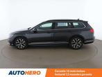 Volkswagen Passat 2.0 TDI Business (bj 2020, automaat), Auto's, Stof, Gebruikt, Zwart, Te koop