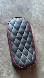Selle pour café racer, Ophalen