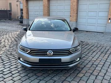 Volkswagen PASSAT 1.4 TSI BlueMotion, Autos, Carnet d'entretien, Boîte manuelle, 1398 cm³, Particulier