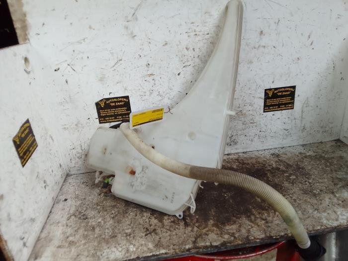 Ruitensproeiertank voor van een BMW 1-Serie, Auto-onderdelen, Ruiten en Toebehoren, BMW, Gebruikt, 3 maanden garantie, Ophalen of Verzenden