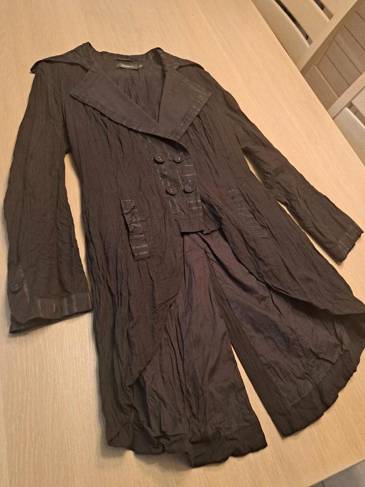 Lange blazer voor dames - Sandwich, Vêtements | Femmes, Vestes & Costumes, Comme neuf, Manteau, Taille 38/40 (M), Brun, Enlèvement ou Envoi