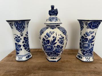 Vazen beschikbaar voor biedingen