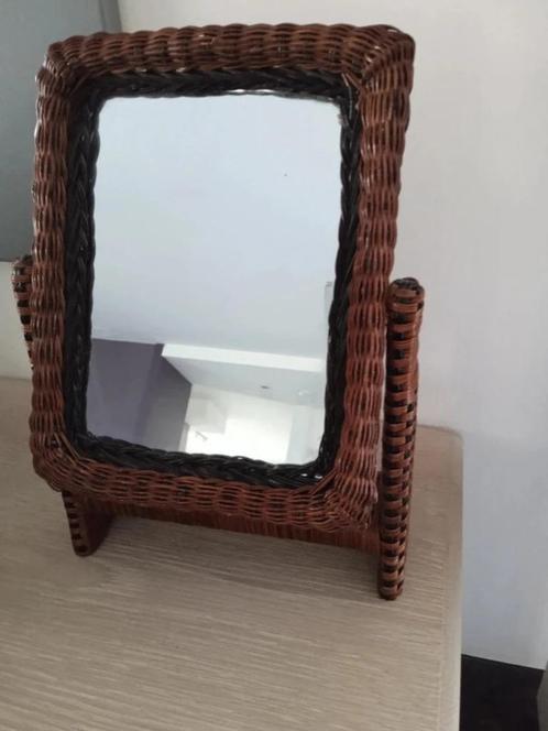 vintage rotan kast spiegel, Huis en Inrichting, Woonaccessoires | Spiegels, Zo goed als nieuw, Ophalen of Verzenden