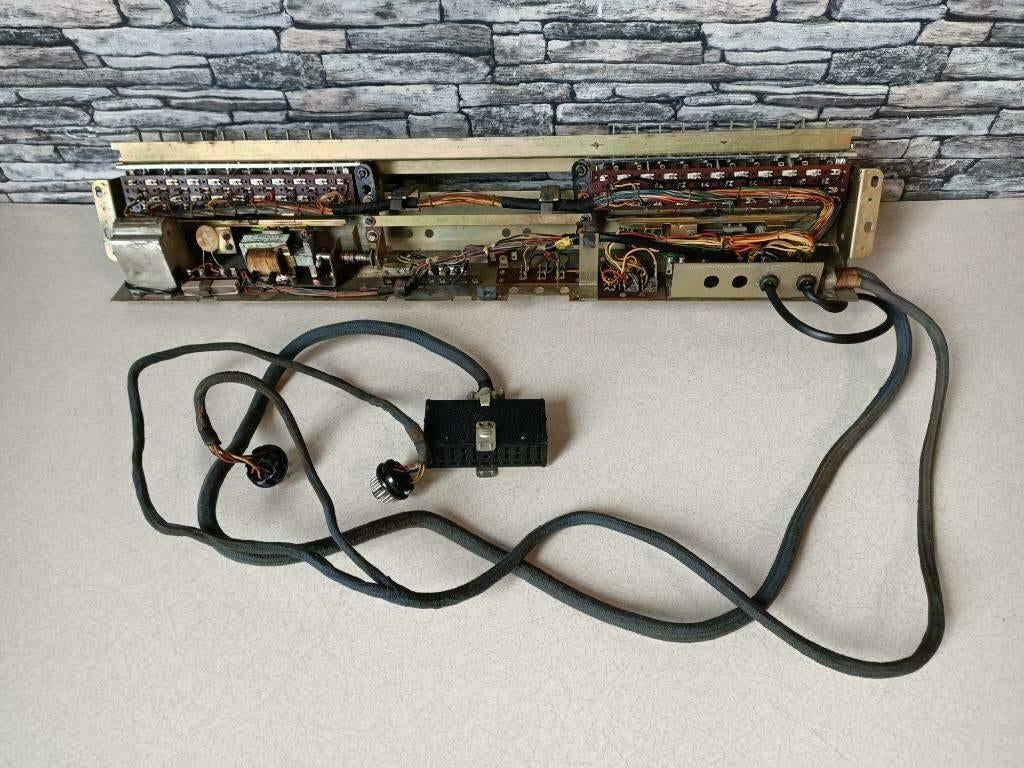 Toetsenbord Seeburg AY100 (1961) jukebox, Collections, Machines | Jukebox, Seeburg, Envoi