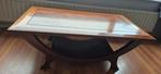 Prachtige notenhout salontafel, Huis en Inrichting, Ophalen, Zo goed als nieuw