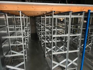 Magazijnrekken beschikbaar voor biedingen