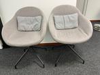 Twee leuke grijze comfortabele stoeltjes, met kussentjes, Ophalen, Twee