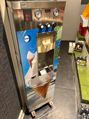 Machine à crème glacée molle à vendre, Enlèvement ou Envoi