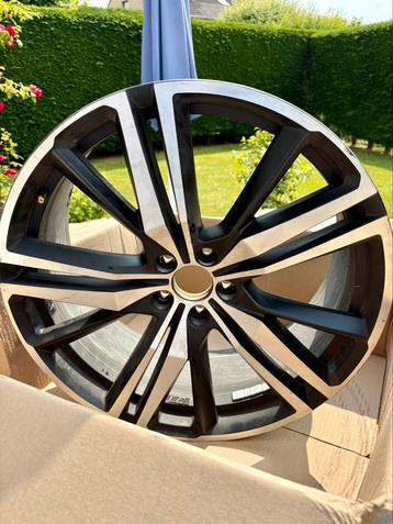 Volvo XC60 21 inch wiel te repareren (barst) beschikbaar voor biedingen