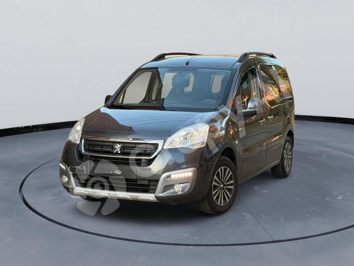 PEUGOET PARTNER 2017 BENZINE 1.2 200.000KM EURO6B, Auto's, Peugeot, Bedrijf, Partner, Benzine, Euro 6, 5 deurs, Handgeschakeld