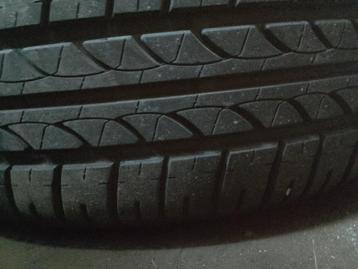 Band met velg VW caddy  beschikbaar voor biedingen