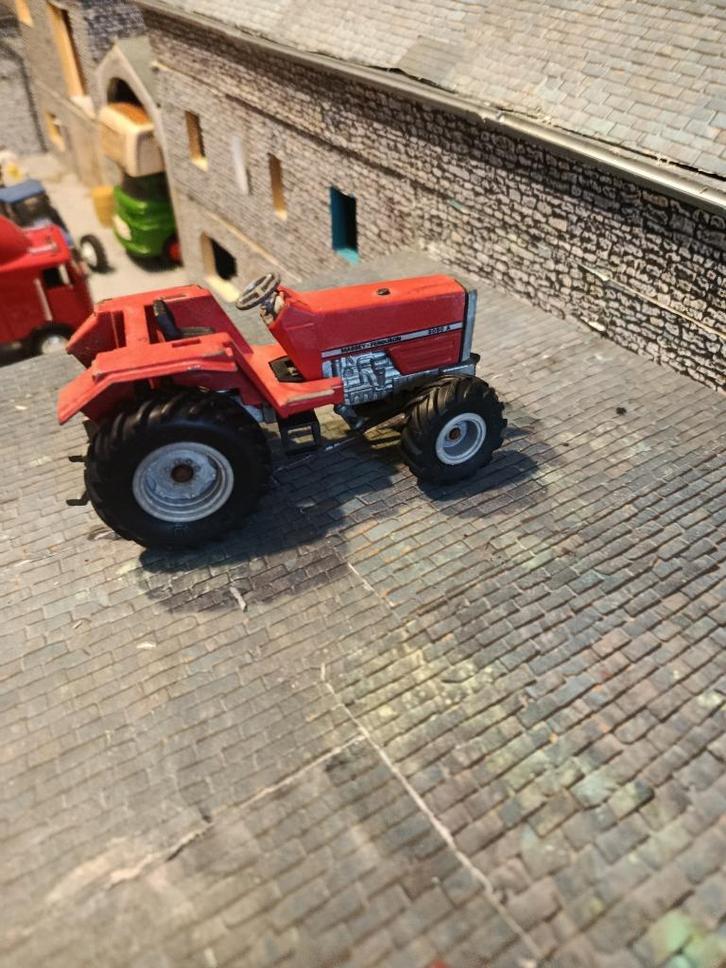 Massey Ferguson 3050A Siku tractor zonder cabine, Hobby en Vrije tijd, Modelauto's | 1:32, Gebruikt, Tractor of Landbouw, SIKU