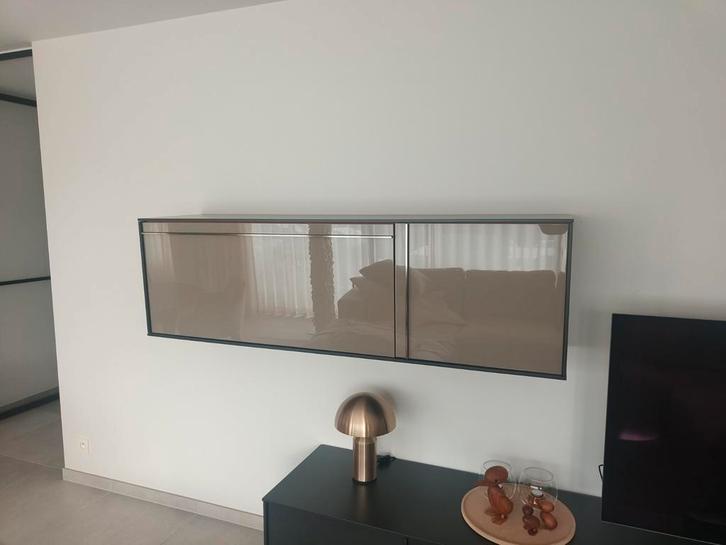 Design hangkast in perfecte staat van Molteni&C, Huis en Inrichting, Kasten | Wandmeubels, Zo goed als nieuw, Ophalen