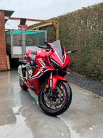 Honda CBR650r, Motoren, 4 cilinders, 649 cc, Quickshifter, Minimaal motorrijbewijs A2