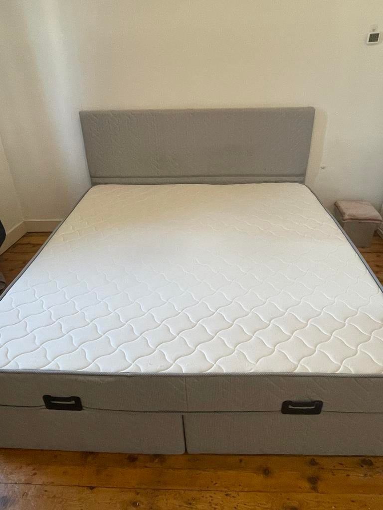 Lit-box 180x200, Huis en Inrichting, Slaapkamer | Boxsprings, Zo goed als nieuw, Grijs, Ophalen