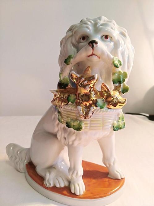 Hond met biggetjes, Staffordshire. Ca. 1930, Antiquités & Art, Antiquités | Porcelaine, Enlèvement ou Envoi